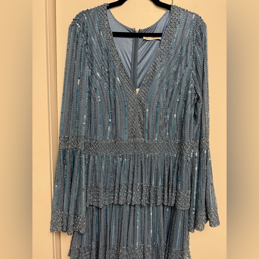 NWT | Mac Duggal 5442 Blue Emblemished Bell Sleeve Tiered Gown Size 16 - Picture 4 of 17